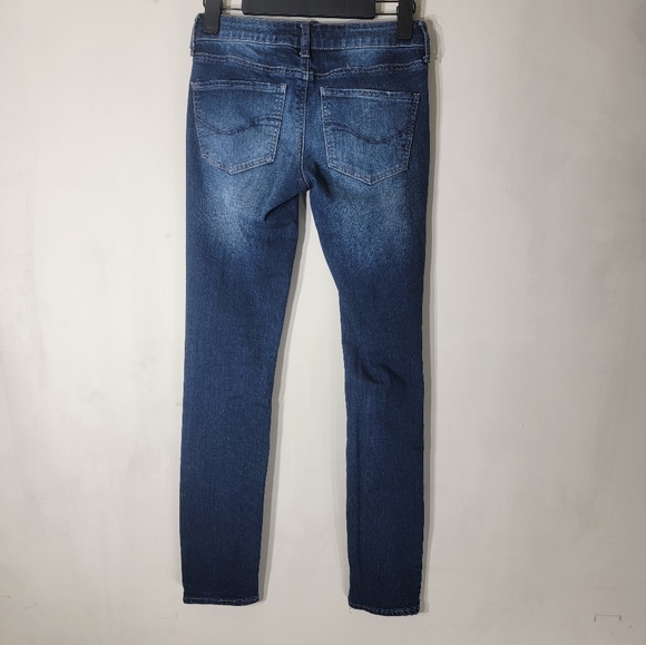 4/$20 SO Distressed Skinny Stretch Jeans Dark Blue Size 0 - Picture 3 of 6